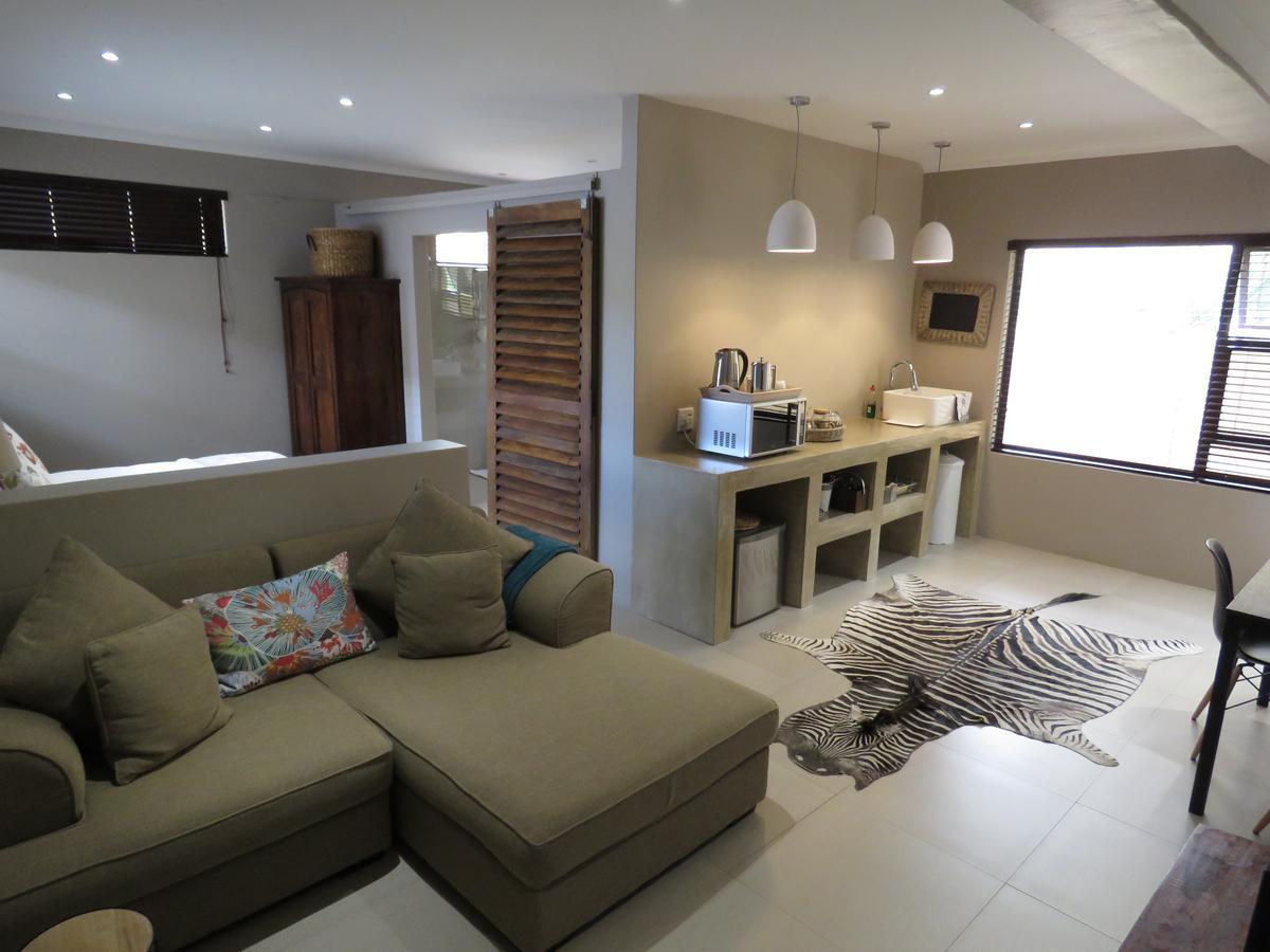 Beautiful Studio! Modern, Secure,Comfy Stay In Windhoek Golf Estate Exterior photo