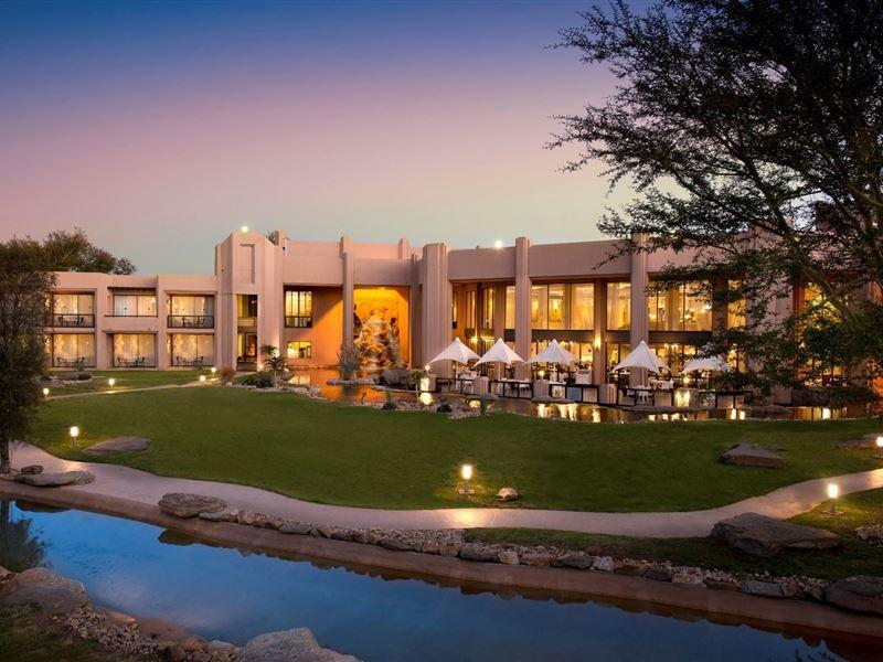 Beautiful Studio! Modern, Secure,Comfy Stay In Windhoek Golf Estate Exterior photo